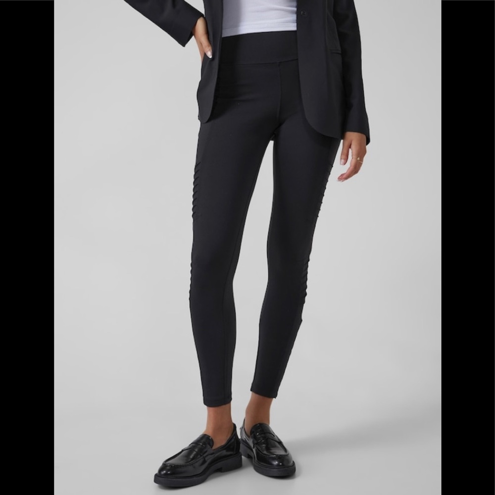 NWT Athleta Delancey Moto Tight. Black Small